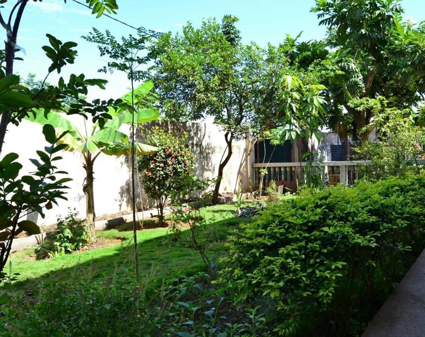 Hotel Santos'S House Sao Tome Esterno foto